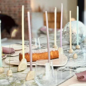 ENSEMBLE DE 6 BOUGEOIRS ET 6 BOUGIES - PASTEL