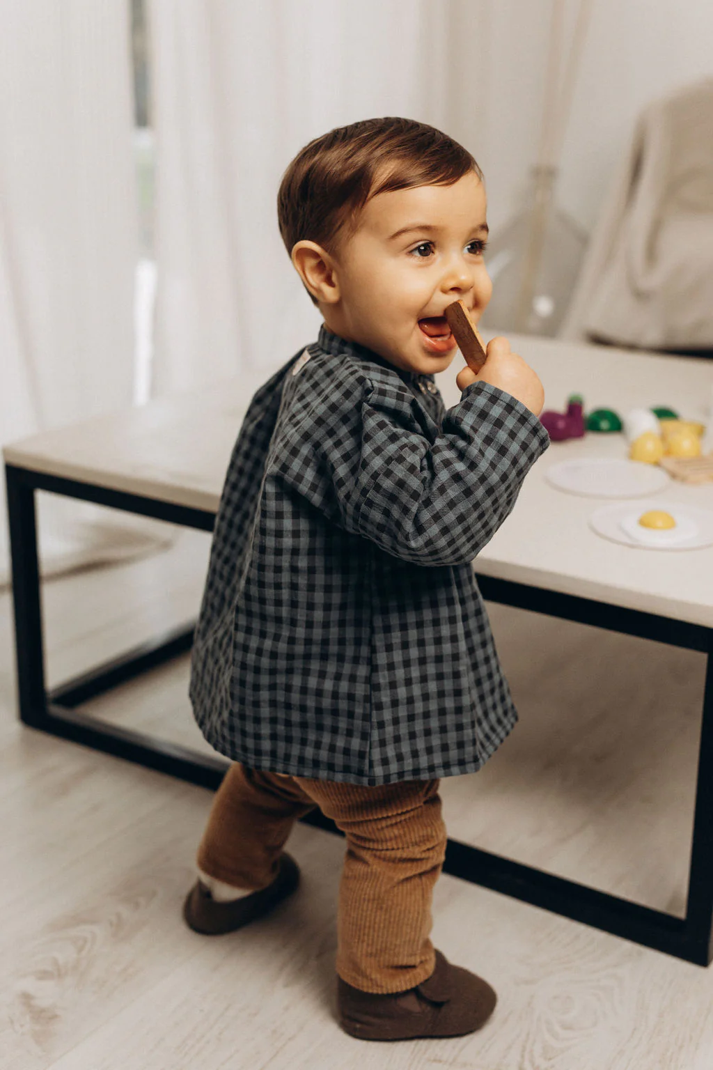 Chemise bébé garçon Matisse en coton recyclé vichy bleu et noir – Image 4