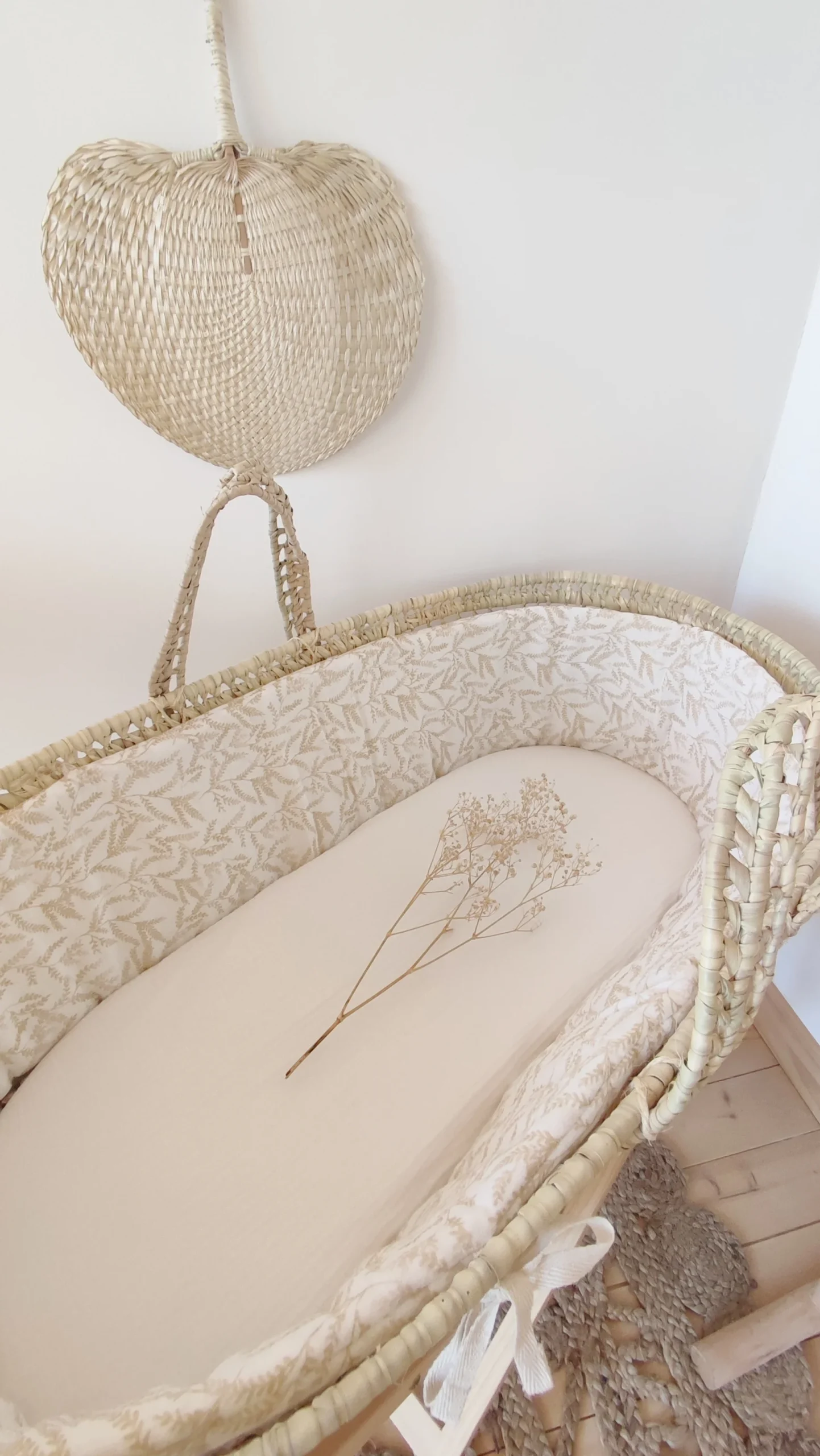 Couffin double gaze de coton BIO "Branchages" beige et blanc cassé – Image 4