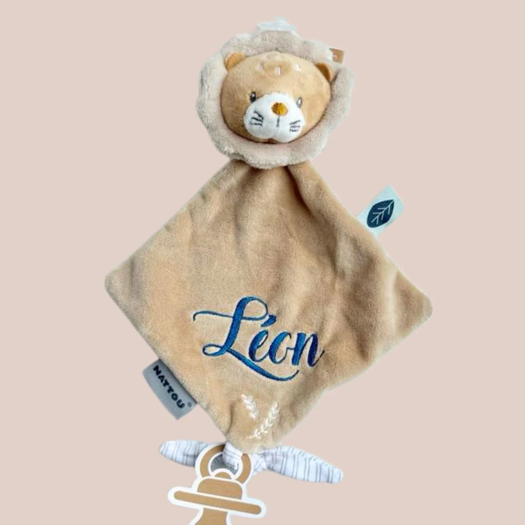 Petit Doudou Lion FLO, ERNEST & OLI – Image 4
